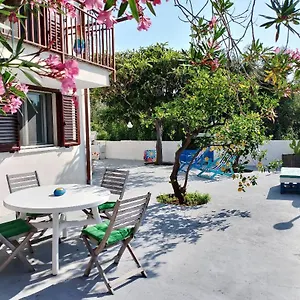 Casa vacanze Nuovo Aliru, Campofelice Di Roccella